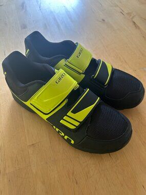 Giro Berm Mountain Bike Shoes - SPD (size 40 or 8.5)